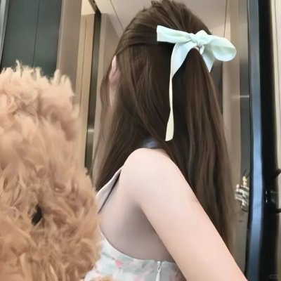 公园里的女孩